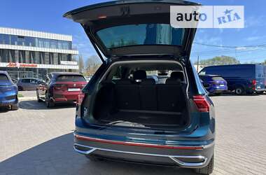 Внедорожник / Кроссовер Volkswagen Tiguan 2021 в Хмельницком