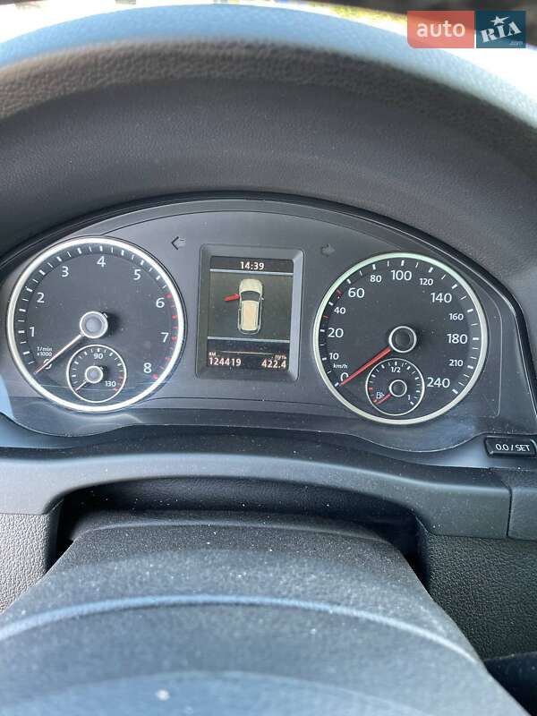 Внедорожник / Кроссовер Volkswagen Tiguan 2011 в Киеве