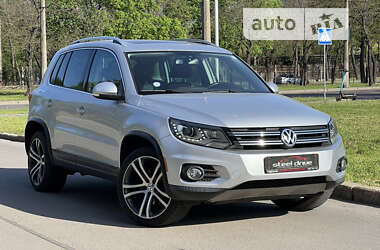 Позашляховик / Кросовер Volkswagen Tiguan 2016 в Миколаєві