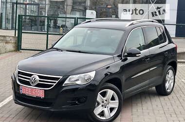 Позашляховик / Кросовер Volkswagen Tiguan 2009 в Рівному