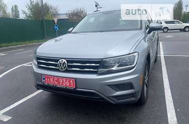 Внедорожник / Кроссовер Volkswagen Tiguan 2019 в Киеве