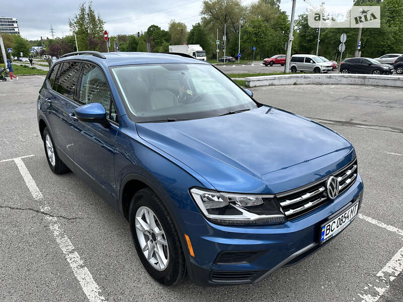 Внедорожник / Кроссовер Volkswagen Tiguan 2019 в Львове