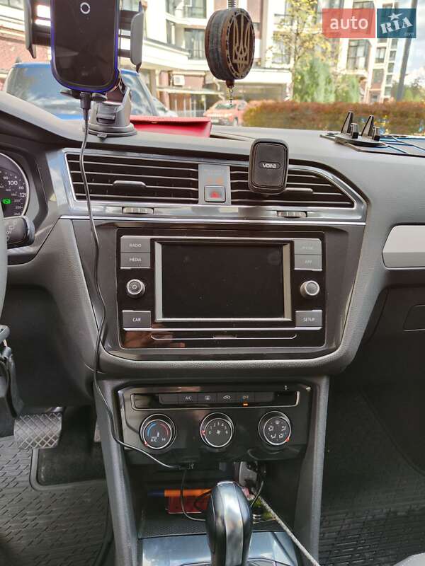 Внедорожник / Кроссовер Volkswagen Tiguan 2018 в Киеве