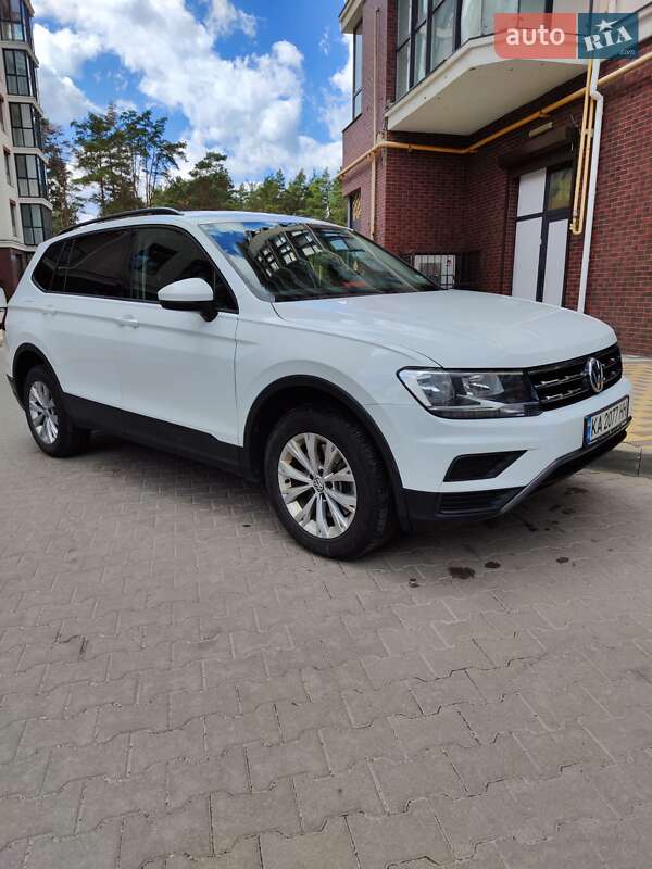 Внедорожник / Кроссовер Volkswagen Tiguan 2018 в Киеве