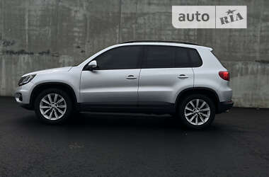 Внедорожник / Кроссовер Volkswagen Tiguan 2018 в Львове