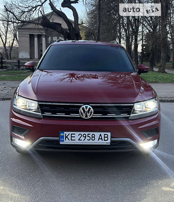 Внедорожник / Кроссовер Volkswagen Tiguan 2017 в Кривом Роге