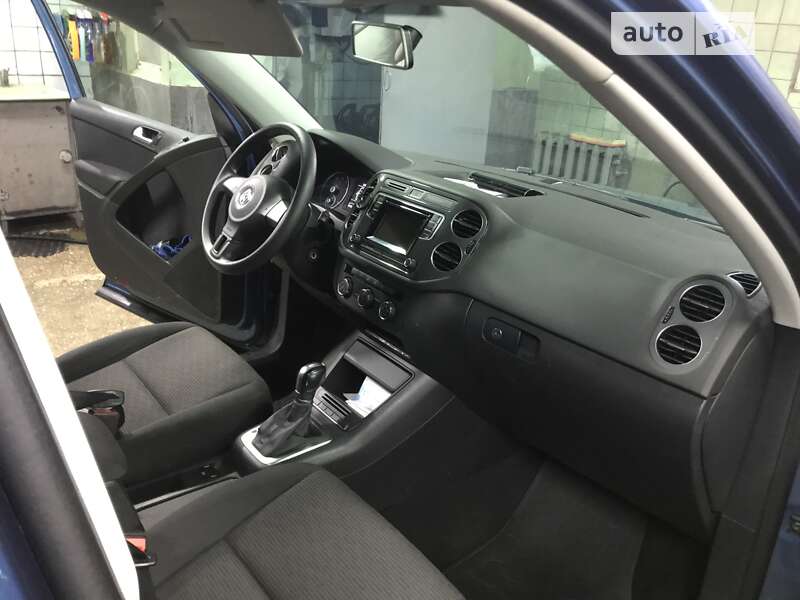 Внедорожник / Кроссовер Volkswagen Tiguan 2017 в Дрогобыче