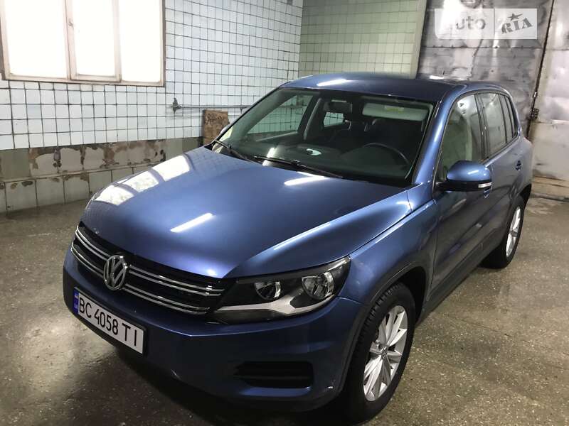 Внедорожник / Кроссовер Volkswagen Tiguan 2017 в Дрогобыче