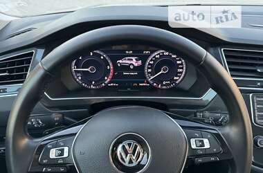 Позашляховик / Кросовер Volkswagen Tiguan 2017 в Житомирі