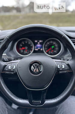 Внедорожник / Кроссовер Volkswagen Tiguan 2019 в Костополе