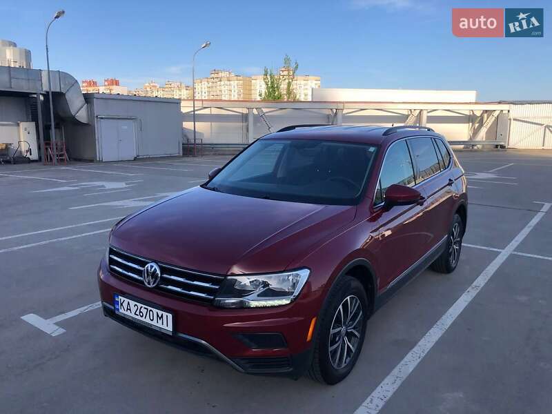 Внедорожник / Кроссовер Volkswagen Tiguan 2019 в Киеве