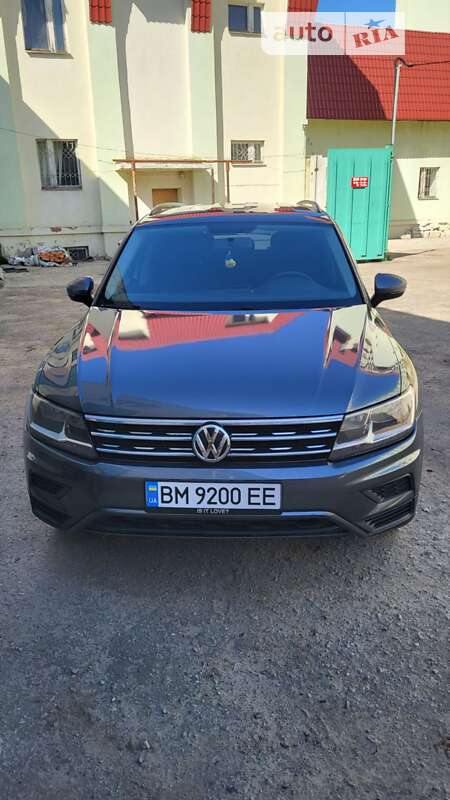 Внедорожник / Кроссовер Volkswagen Tiguan 2018 в Сумах