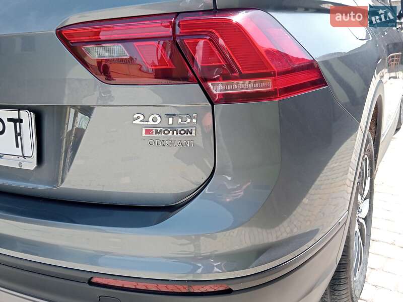 Внедорожник / Кроссовер Volkswagen Tiguan 2018 в Львове