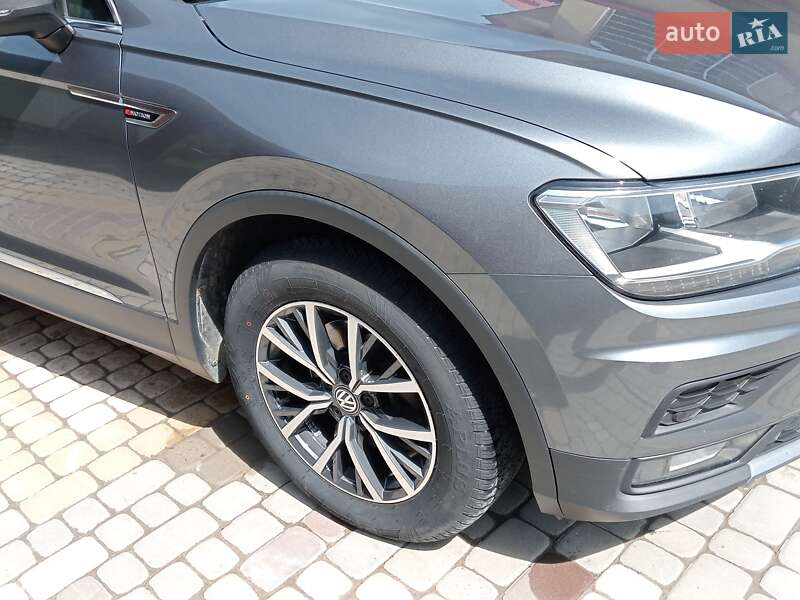 Внедорожник / Кроссовер Volkswagen Tiguan 2018 в Львове