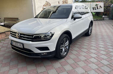 Внедорожник / Кроссовер Volkswagen Tiguan 2018 в Львове