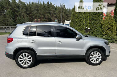 Позашляховик / Кросовер Volkswagen Tiguan 2011 в Полтаві