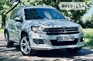 Внедорожник / Кроссовер Volkswagen Tiguan 2016 в Кропивницком