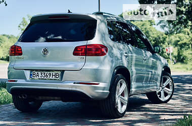 Внедорожник / Кроссовер Volkswagen Tiguan 2016 в Кропивницком