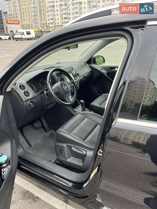 Позашляховик / Кросовер Volkswagen Tiguan 2013 в Івано-Франківську