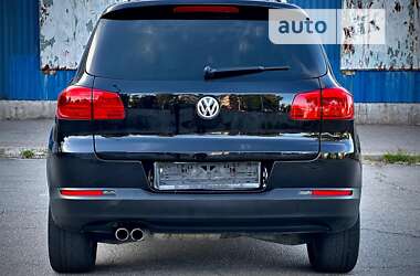 Внедорожник / Кроссовер Volkswagen Tiguan 2012 в Запорожье