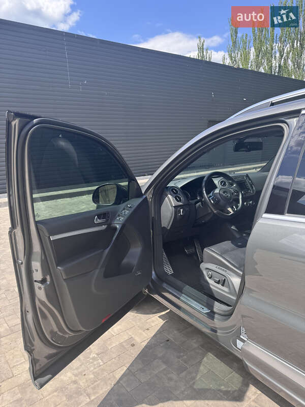 Внедорожник / Кроссовер Volkswagen Tiguan 2014 в Кривом Роге