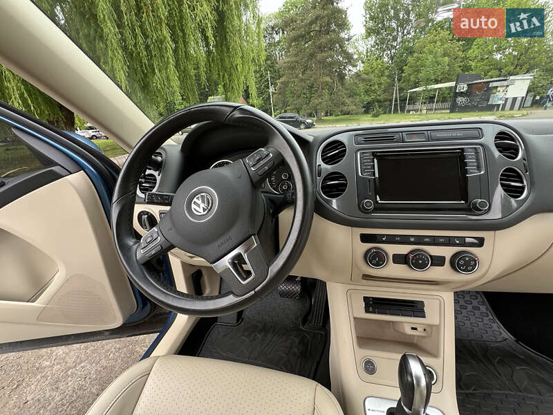 Внедорожник / Кроссовер Volkswagen Tiguan 2017 в Ивано-Франковске