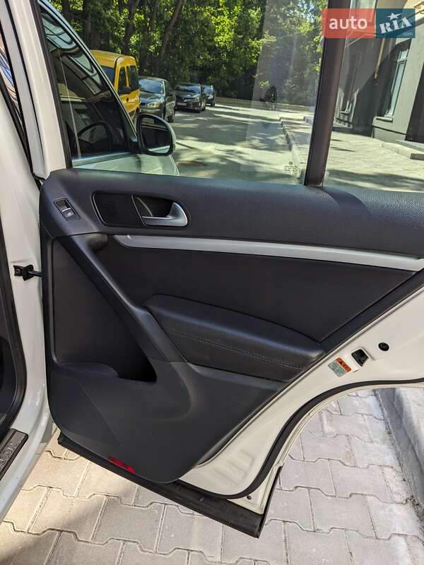 Позашляховик / Кросовер Volkswagen Tiguan 2014 в Тернополі