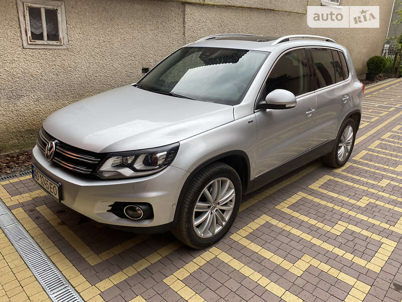 Внедорожник / Кроссовер Volkswagen Tiguan 2014 в Сваляве