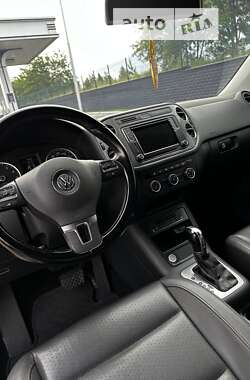 Внедорожник / Кроссовер Volkswagen Tiguan 2017 в Ровно