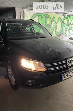 Позашляховик / Кросовер Volkswagen Tiguan 2012 в Житомирі