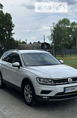 Позашляховик / Кросовер Volkswagen Tiguan 2018 в Житомирі