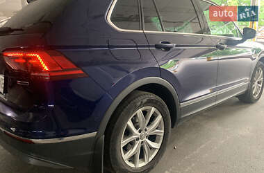 Позашляховик / Кросовер Volkswagen Tiguan 2019 в Харкові