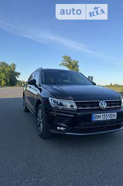 Позашляховик / Кросовер Volkswagen Tiguan 2017 в 