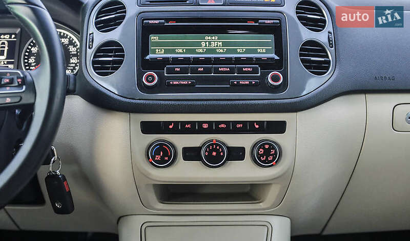 Позашляховик / Кросовер Volkswagen Tiguan 2014 в Івано-Франківську
