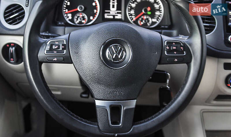 Позашляховик / Кросовер Volkswagen Tiguan 2014 в Івано-Франківську