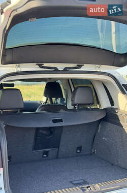 Внедорожник / Кроссовер Volkswagen Tiguan 2016 в 