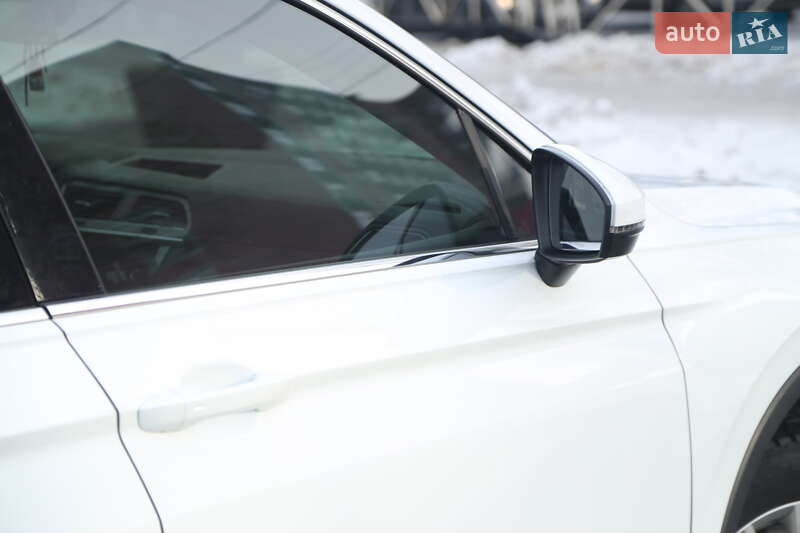 Внедорожник / Кроссовер Volkswagen Tiguan 2017 в Хмельницком фото 7 Внедорожник / Кроссовер Volkswagen Tiguan 2017 в Хмельницком