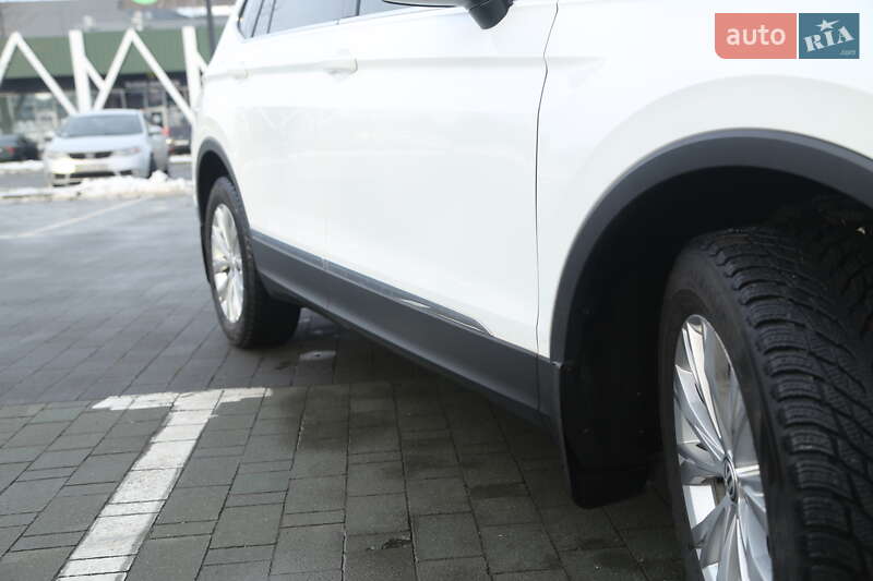Внедорожник / Кроссовер Volkswagen Tiguan 2017 в Хмельницком фото 9 Внедорожник / Кроссовер Volkswagen Tiguan 2017 в Хмельницком