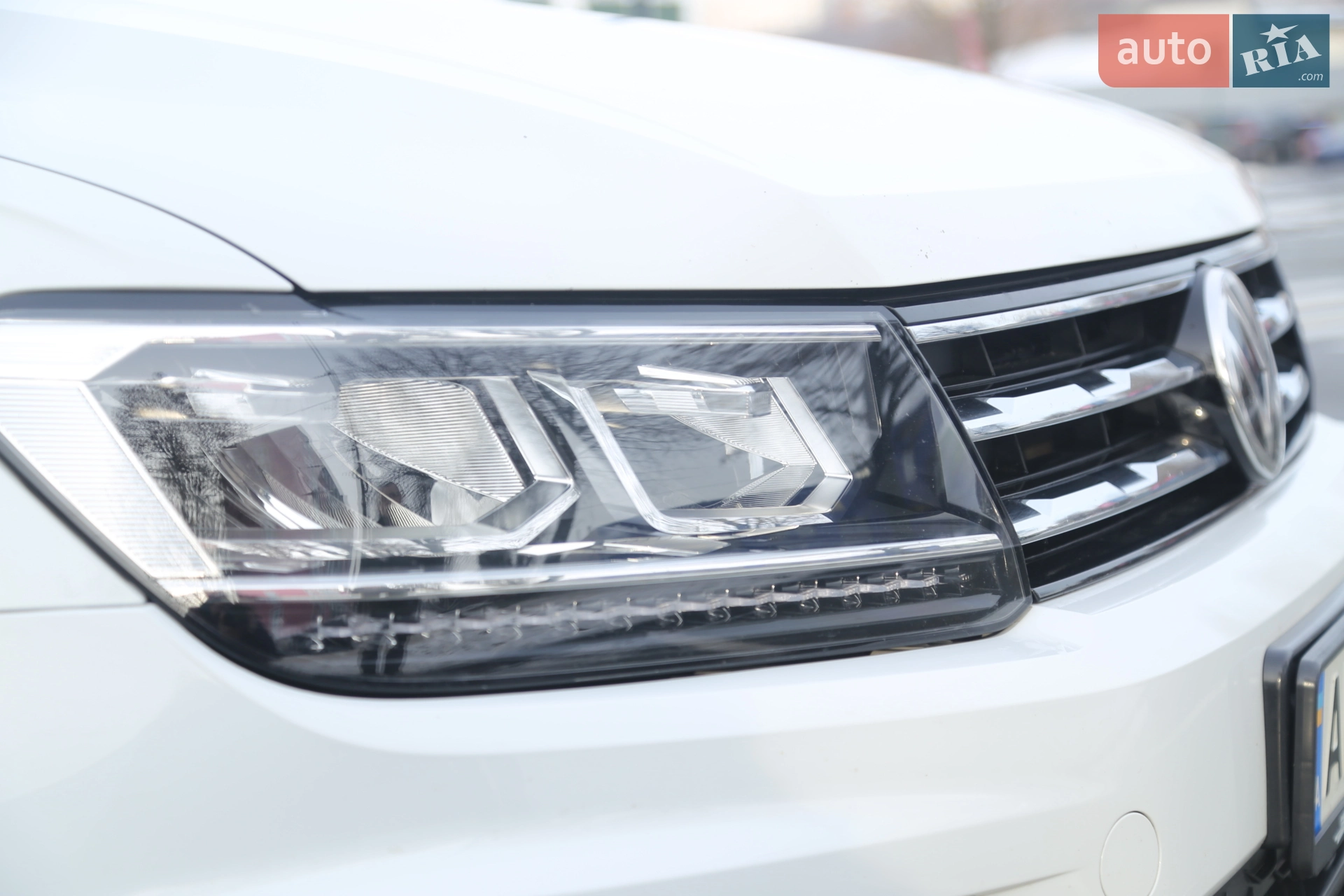 2017 Volkswagen Tiguan - мініатюра 10