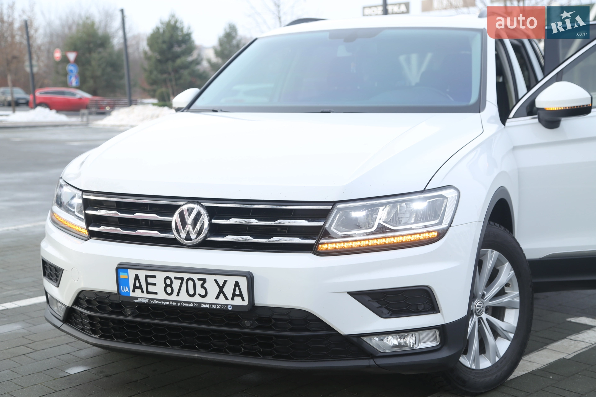 2017 Volkswagen Tiguan - мініатюра 14