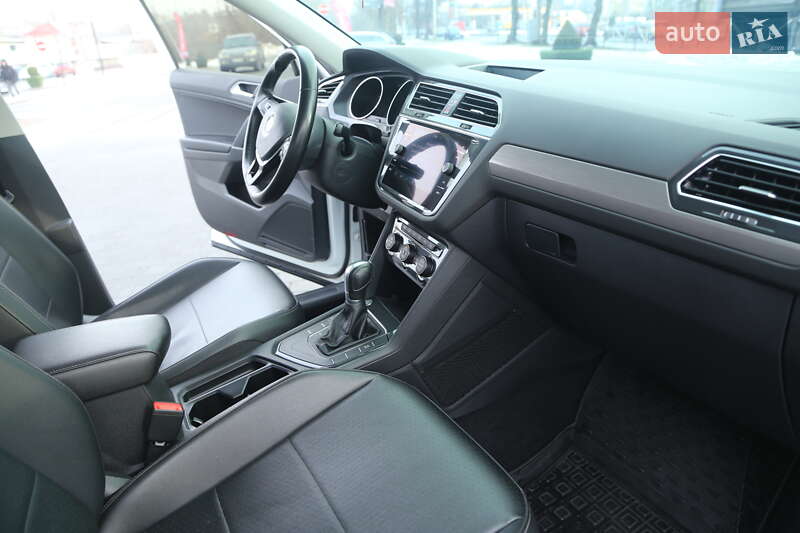 Внедорожник / Кроссовер Volkswagen Tiguan 2017 в Хмельницком фото 23 Внедорожник / Кроссовер Volkswagen Tiguan 2017 в Хмельницком