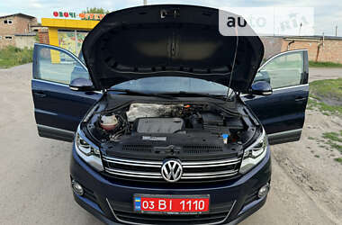 Позашляховик / Кросовер Volkswagen Tiguan 2013 в Лубнах