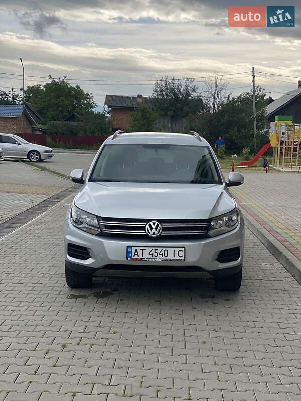 Внедорожник / Кроссовер Volkswagen Tiguan 2017 в Надворной