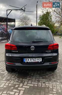 Внедорожник / Кроссовер Volkswagen Tiguan 2011 в 