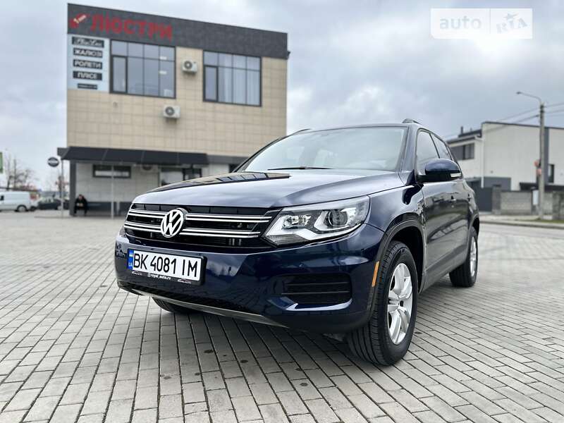 Позашляховик / Кросовер Volkswagen Tiguan 2015 в Рівному