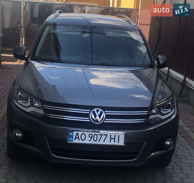 Внедорожник / Кроссовер Volkswagen Tiguan 2013 в Иршаве