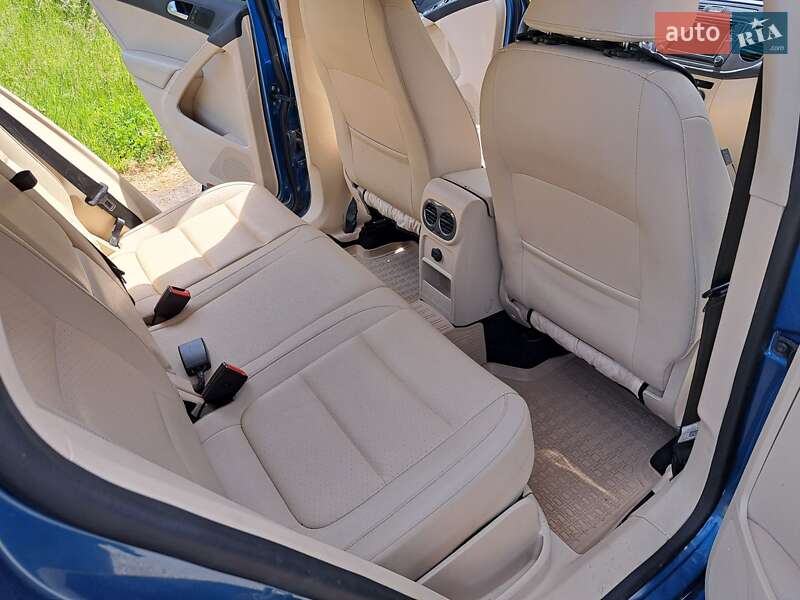 Внедорожник / Кроссовер Volkswagen Tiguan 2016 в Бурштыне фото 9 Внедорожник / Кроссовер Volkswagen Tiguan 2016 в Бурштыне
