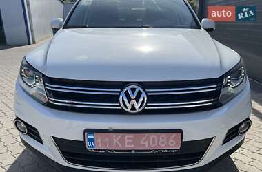 Внедорожник / Кроссовер Volkswagen Tiguan 2015 в Луцке