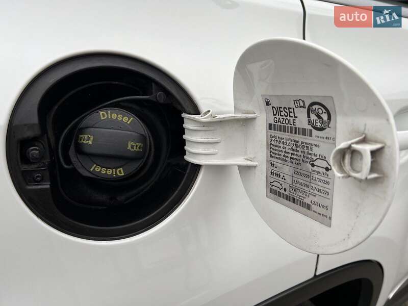 Внедорожник / Кроссовер Volkswagen Tiguan 2015 в Луцке