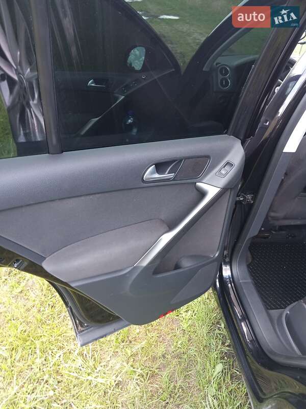 Внедорожник / Кроссовер Volkswagen Tiguan 2008 в Львове